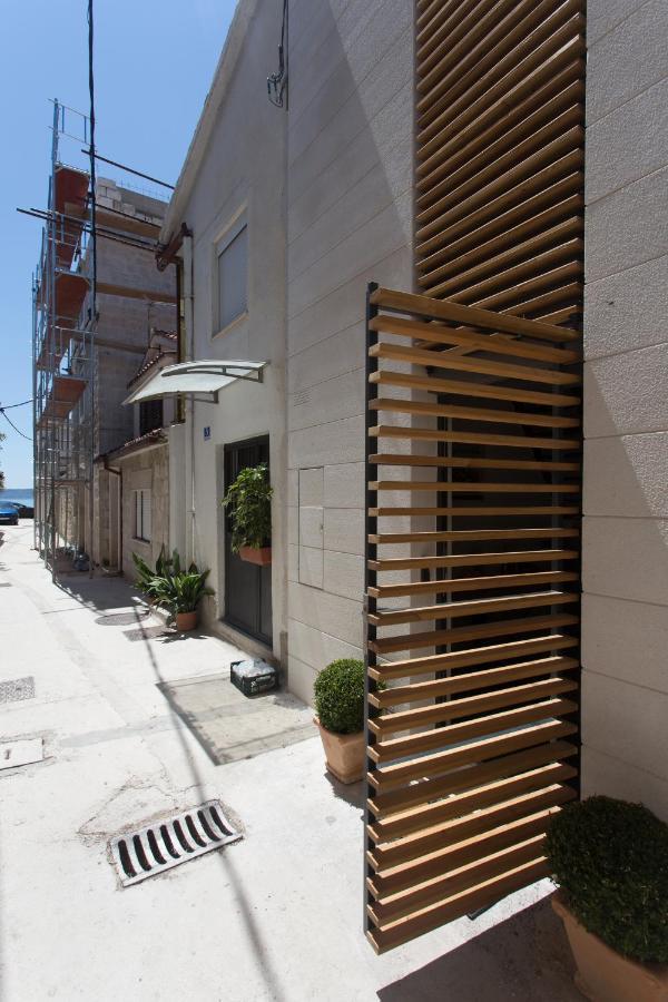 Amaizing Apartment Near Airport Kastel Stafilic Exterior photo